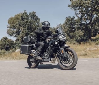 800MT Explore Action (1)